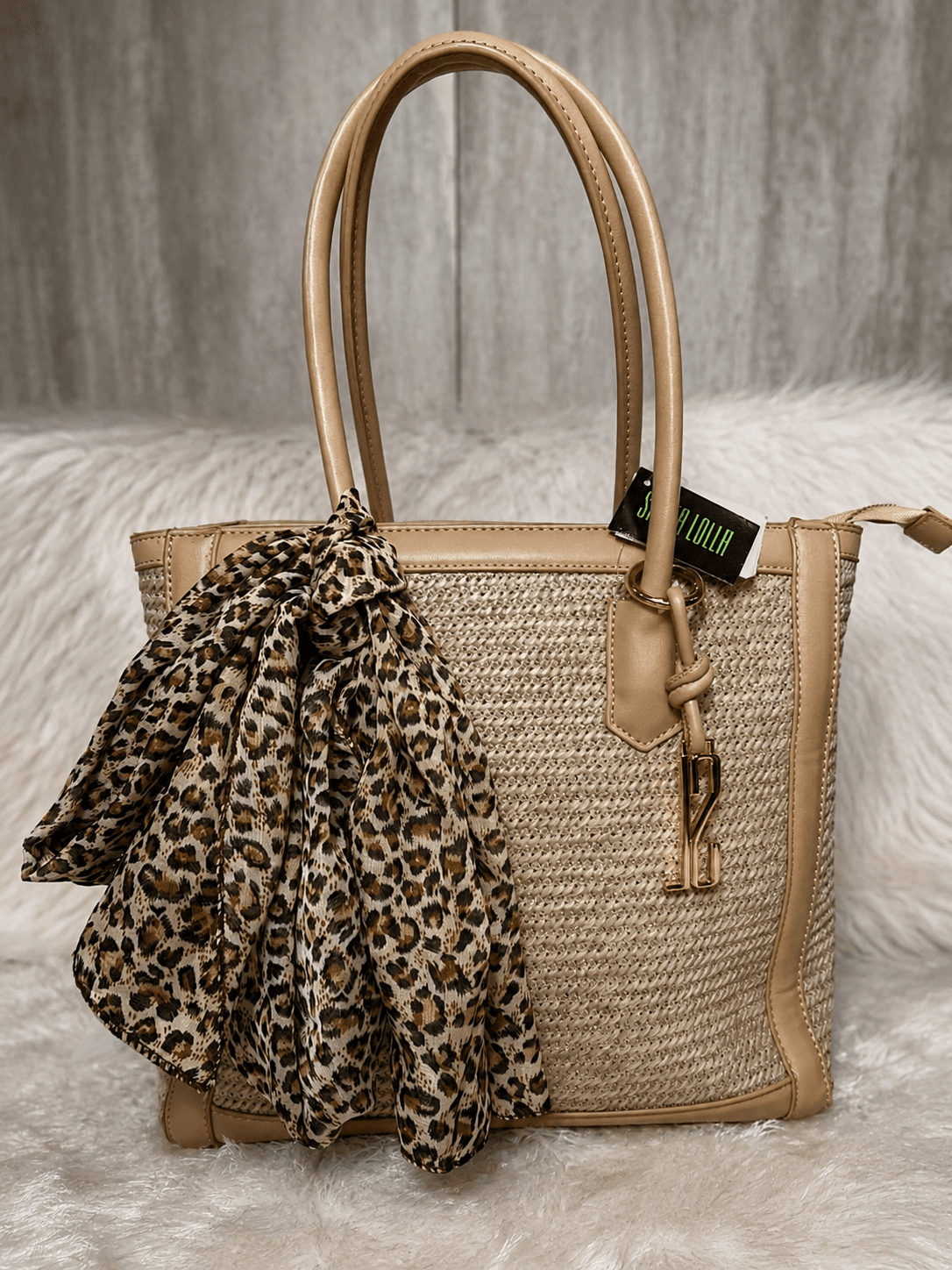 Bolsa Santa Lolla palha com lenço leopard